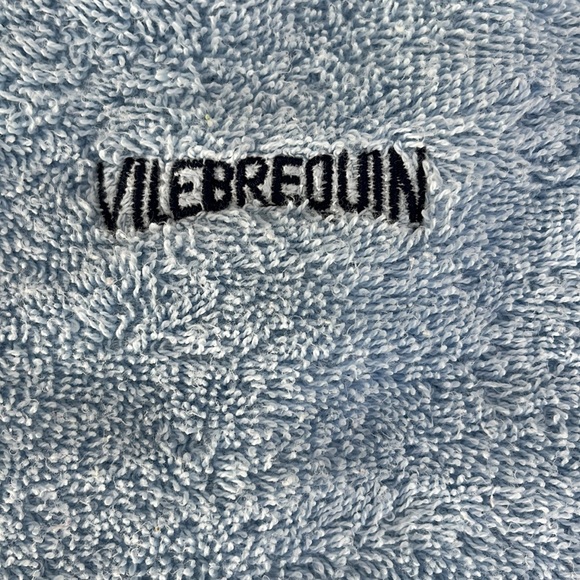 Vilebrequin Light Blue Kiwi Strawberry Print Velcro Pocket Beach Towel - Picture 3 of 7